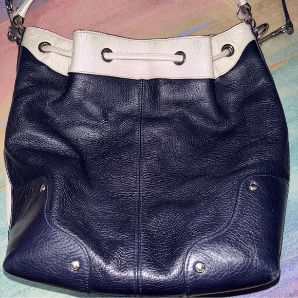 Coach Mickie drawstring shoulder crossbody bucket Navy bag pebbled leather - Picture 5 of 13